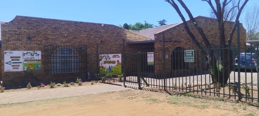 Commercial Property for Sale in Flamwood North West